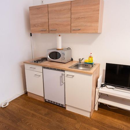 Vienna City Apartments - Metro 1160 비엔나 외부 사진