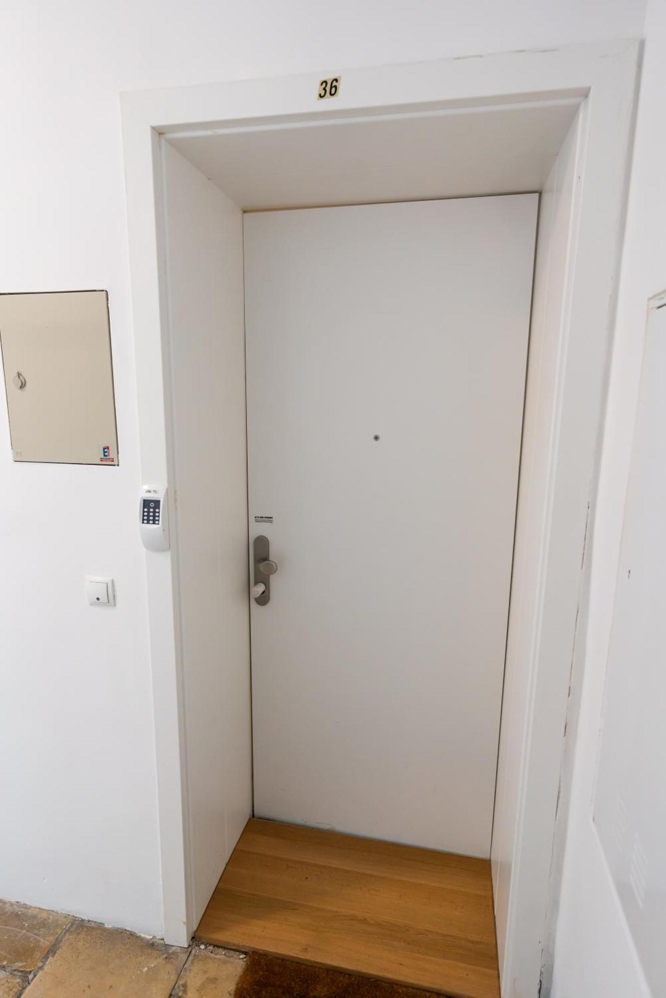 Vienna City Apartments - Metro 1160 비엔나 외부 사진
