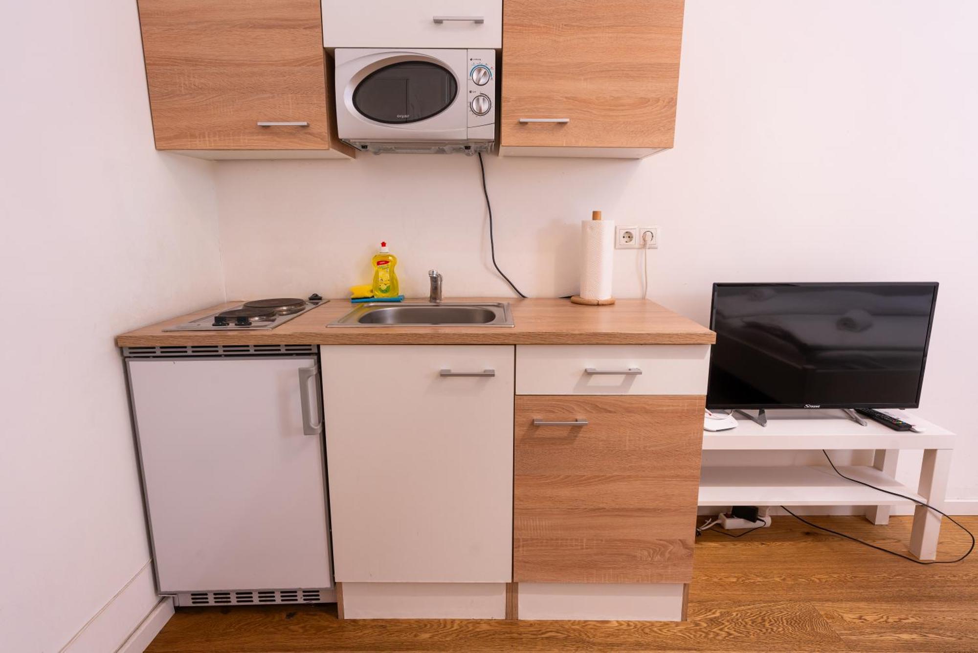 Vienna City Apartments - Metro 1160 비엔나 외부 사진