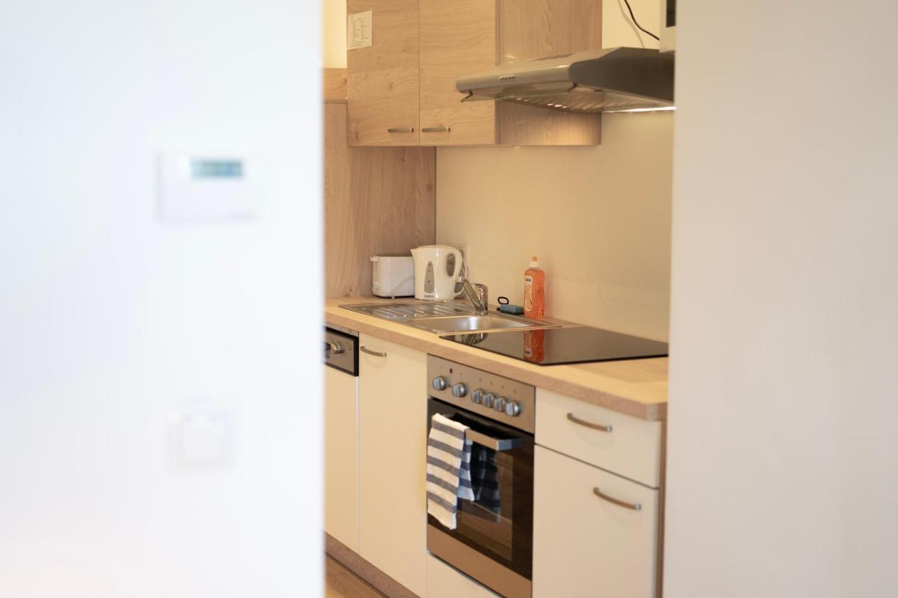 Vienna City Apartments - Metro 1160 비엔나 외부 사진